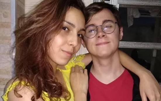 Namorada de Rafael Miguel desabafa sobre prisão de pai por assassinato