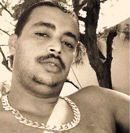 Polícia prende homem por morte de ex-presidiário dentro de residência em Jatiúca