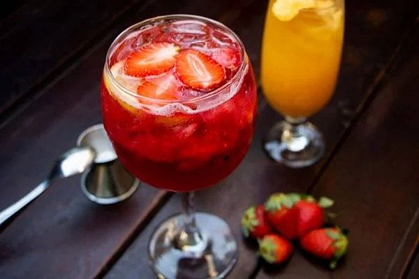 Descubra a bebida alcoólica que mais engorda — e fuja dela