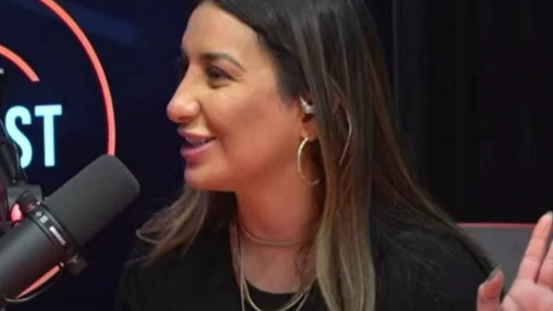 Cantora relata maus-tratos da equipe de Wesley Safadão com dançarinas