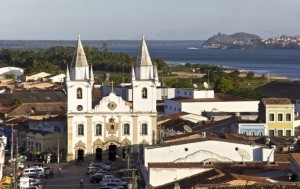 Idosa é presa em Penedo suspeita de mandar matar namorado de 29 anos