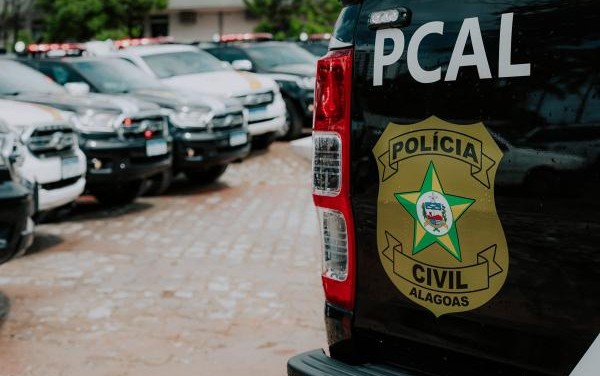 Polícia vai ouvir moradores de condomínio onde cadela foi jogada de janela
