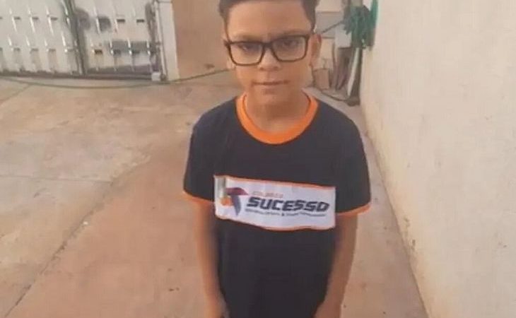 Menino de 9 anos incendeia escritório da avó, foge com medo de bronca e desaparece