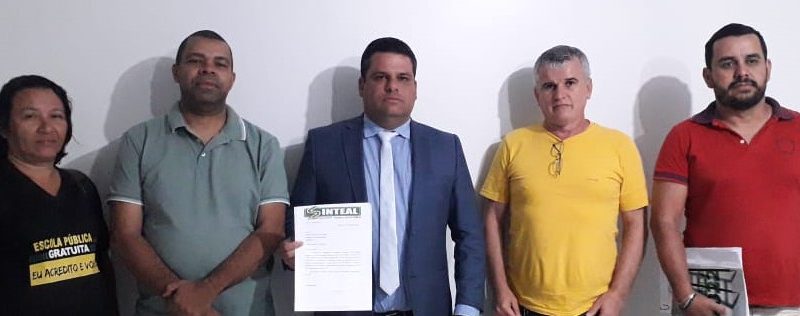 Thiago ML recebe diretoria do Sinteal/Regional Agreste, e acolhe ofício da categoria rejeitando os 5% de aumento