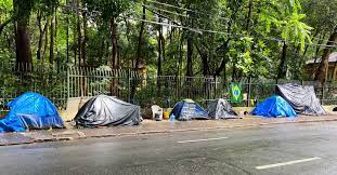 Investimento bilionário do governo para amparar população em situação de rua