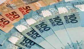 Servidora de Palmeira dos Índios devolve R$120 mil após falha na folha de pagamentos