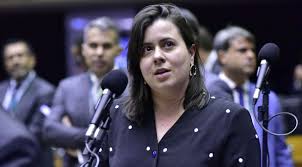 Deputada Federal do Psol-SP exige medidas drásticas contra a Braskem em meio a ameaça ambiental em Maceió
