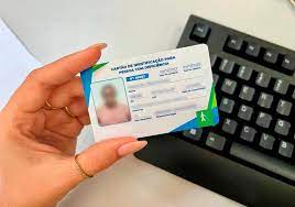 Governo de Alagoas introduz cartão de identificação para pessoas com deficiência e proíbe fogos de artifício com estampido