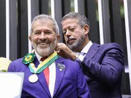 Presidente da câmara dos deputados, Arthur Lira, celebra condecoração de 37 personalidades brasileiras com medalha do mérito legislativo