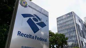 Receita Federal atualiza tabela do Imposto de Renda, isentando quem ganha até dois salários mínimos
