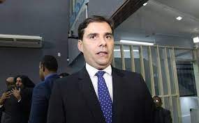 Kelman Vieira desiste de candidatura à reeleição