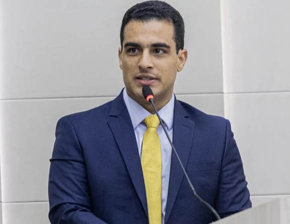 PL aguarda filiação de Galba Netto