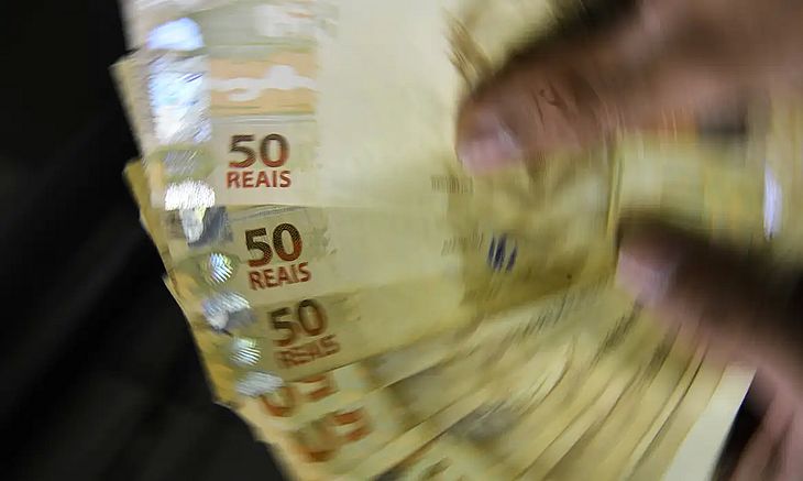 Segunda parcela do Pé-de-Meia será paga a 2,5 milhões de estudantes