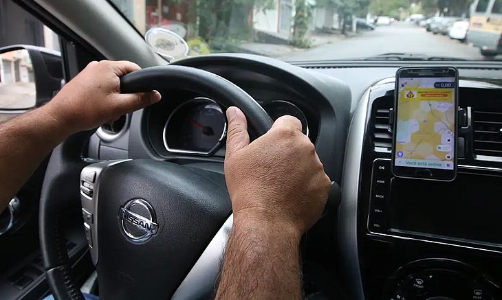 Senado aprova redução de IR para motoristas de aplicativo e taxistas
