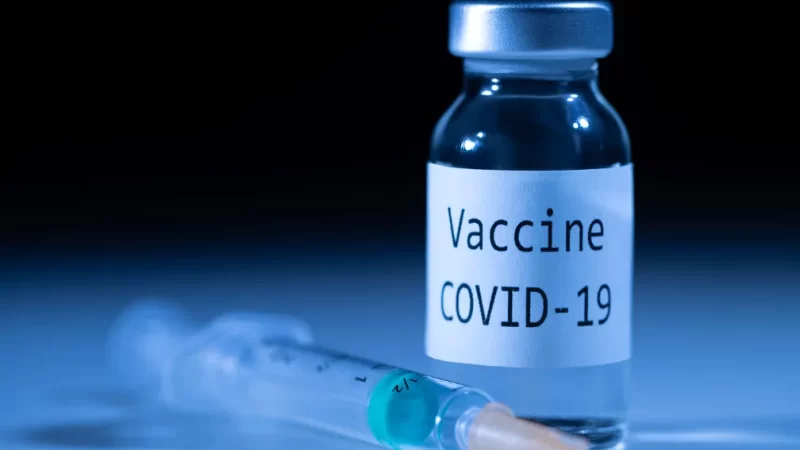 Saúde incinerou R$ 227 milhões em vacinas da Covid em 2024