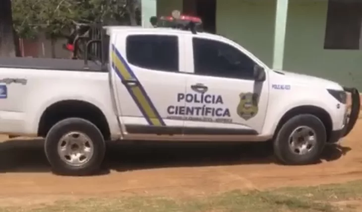 Jovem morre e homem fica sem a perna motocicleta atingir mureta em rodovia