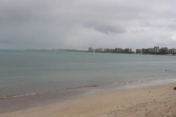 Previsão do tempo para início da semana é de chuva