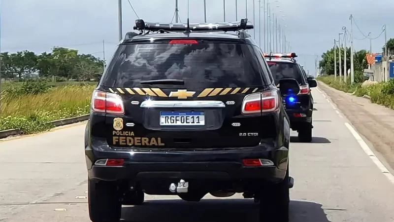 PF e PRF apreendem 73 quilos de cocaína escondida em caminhão na dutra