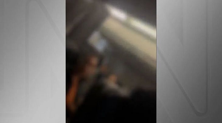 Advogado é preso após ser flagrado se masturbando durante voo