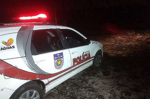 Motoboy é encontrado morto com 11 tiros próximo à igreja, em Rio Largo