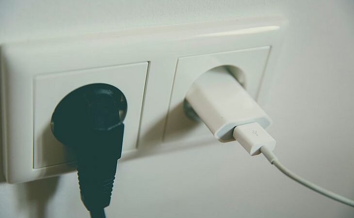 Chegada do inverno: excesso de umidade em instalações elétricas traz riscos à população