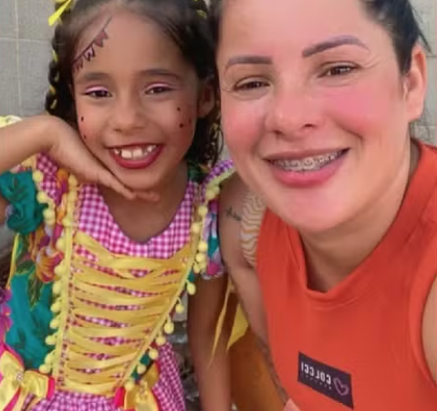 Polícia indicia mãe suspeita de matar com golpes de faca filha de 7 anos em Rio Largo
