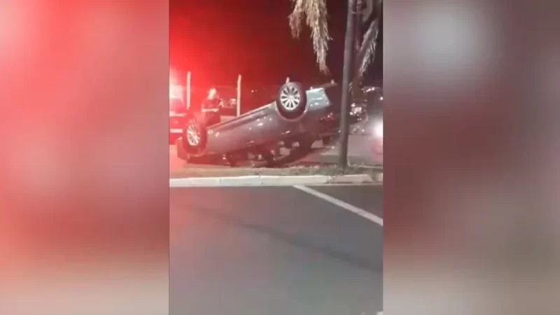 Carro da mãe de Reynaldo Gianecchini capota em acidente