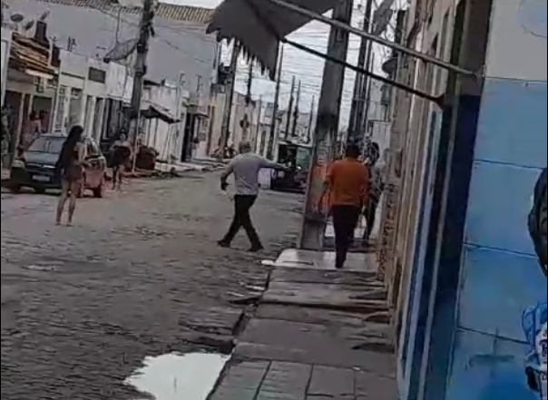 Vídeo flagra troca de tiros que resultou em morte de líder do tráfico de Rio Largo