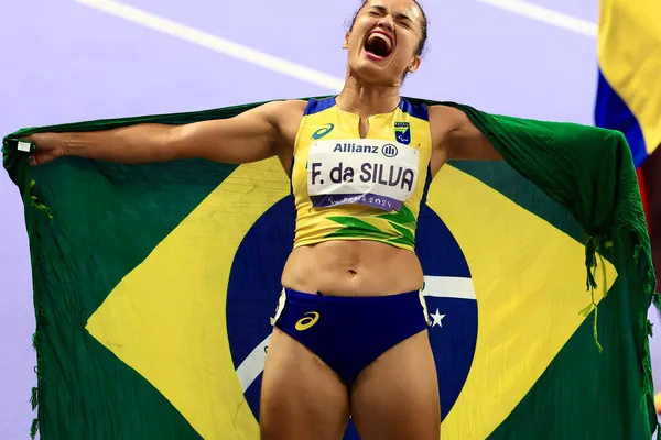 Paraense Fernanda Yara é ouro nos 400m, em dobradinha brasileira