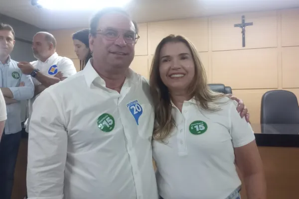 Luciano Barbosa lança candidatura à reeleição e confirma Ruth Nezinho como vice