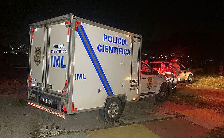 Casal é morto a tiros no Tabuleiro do Martins; mulher estava grávida de dois meses