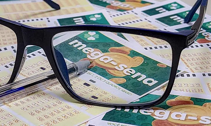 Mega-Sena sorteia neste sábado prêmio acumulado em R$ 55 milhões