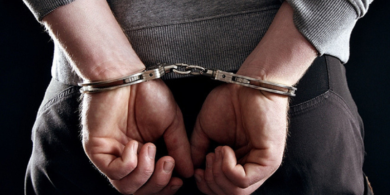 Acusado de matar amante da esposa é preso; mulher ajudou no crime
