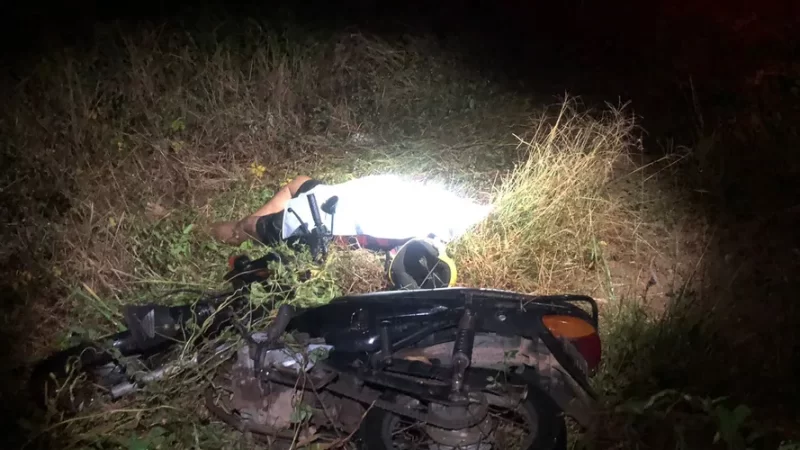 Motociclista morre ao perder controle da direção e sair da pista na AL-220, em Arapiraca
