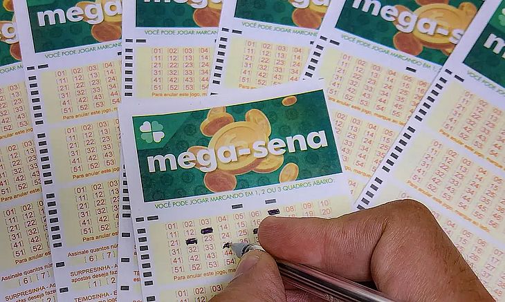 Mega-Sena sorteia neste sábado prêmio acumulado em R$ 6 milhões