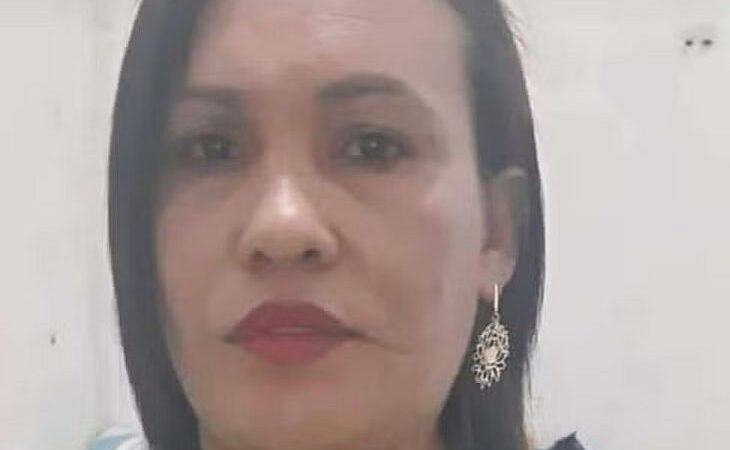 Preso por atear fogo em corpo de mulher planejou crime após desconfiar de traição, diz polícia