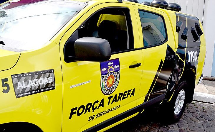 Homem é preso após matar o próprio cão a pauladas e ameaçar policiais de morte em AL