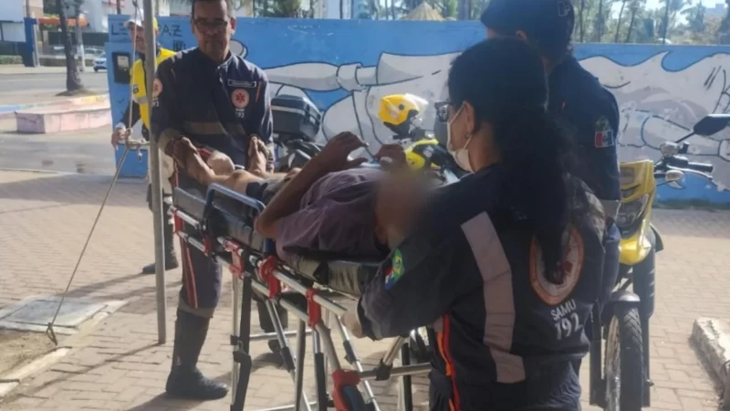 Mulher trans é agredida durante confusão entre casais de turistas na Pajuçara