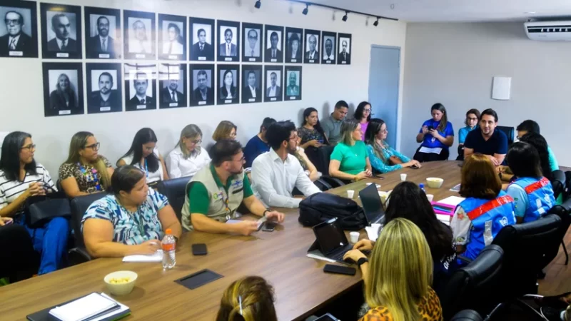 Sesau discute com técnicos do Ministério da Saúde situação da meningite em Alagoas