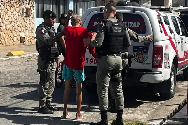 Idoso de 79 anos preso por assassinar irmã gêmea é achado morto em penitenciária