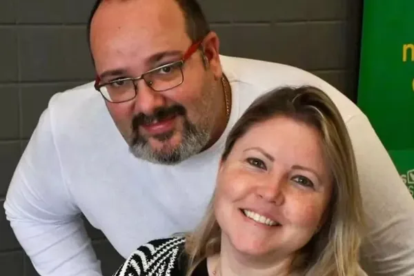 Empresário morre durante ressonância: ‘Entrei com meu marido, saí com um papel’, diz viúva