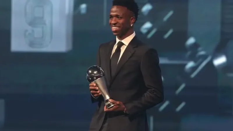 Vinícius Jr. é eleito o melhor jogador do mundo