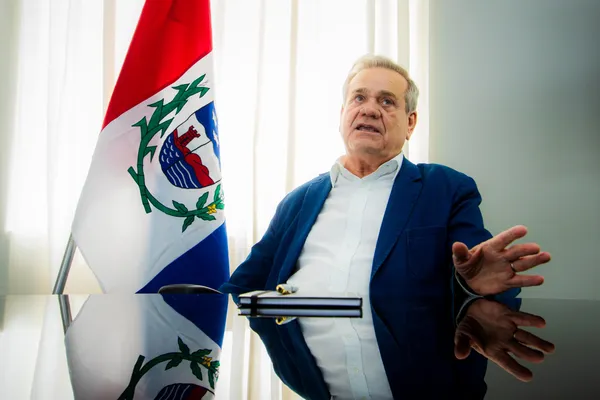 Viagem em família para Alagoas adiou prisão do ex-ministro Braga Netto