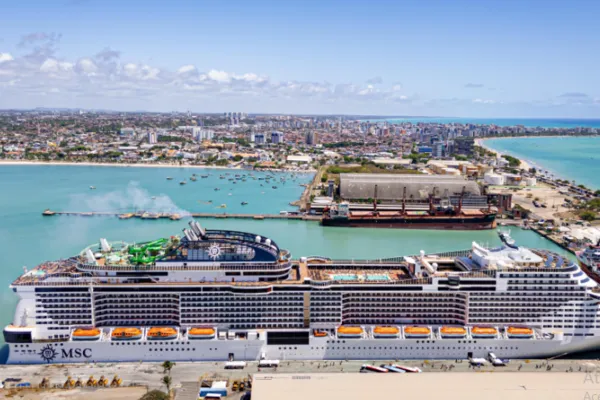 Mais de seis mil turistas desembarcam em Maceió no navio MSC Grandiosa