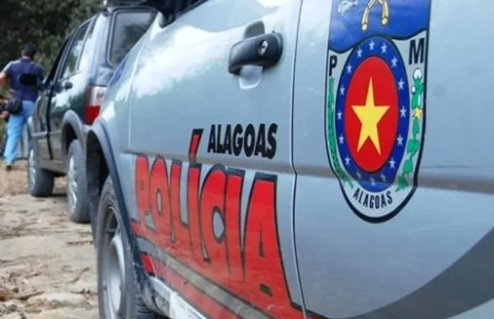 Vídeo de mulher agredindo duas filhas mobiliza polícias de AL e PE; imagens fortes