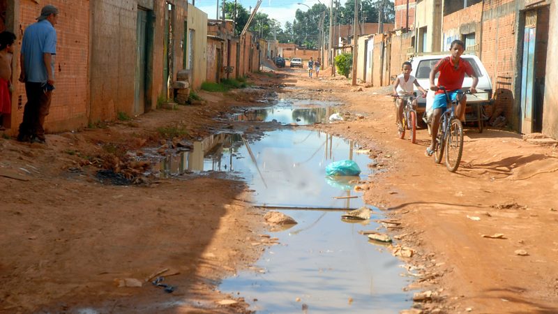 Saneamento básico: Cerca de 80% da população ainda não tem rede de esgoto em Alagoas