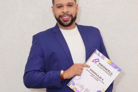 Professor Lança Livro Inédito sobre Redação com Foco no ENEM, Concursos e Vestibulares
