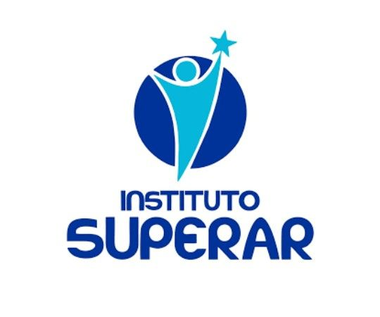 Instituto Superar promove dia de oficina de fabricação de chocolate para dezenas de crianças do Lar da Criança Ação por Ação