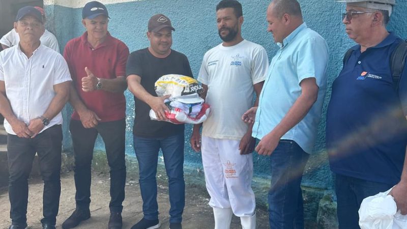 Presidente da Câmara participa de entrega de materiais no Matadouro Público de Palmeira dos Índios