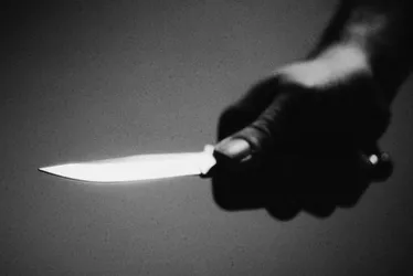 Mulher é morta a facadas por morador de rua na Ponta Verde
